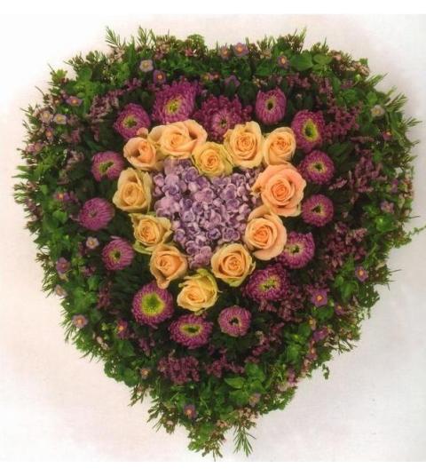 Rouwbloemstuk 47 - hart 40cm